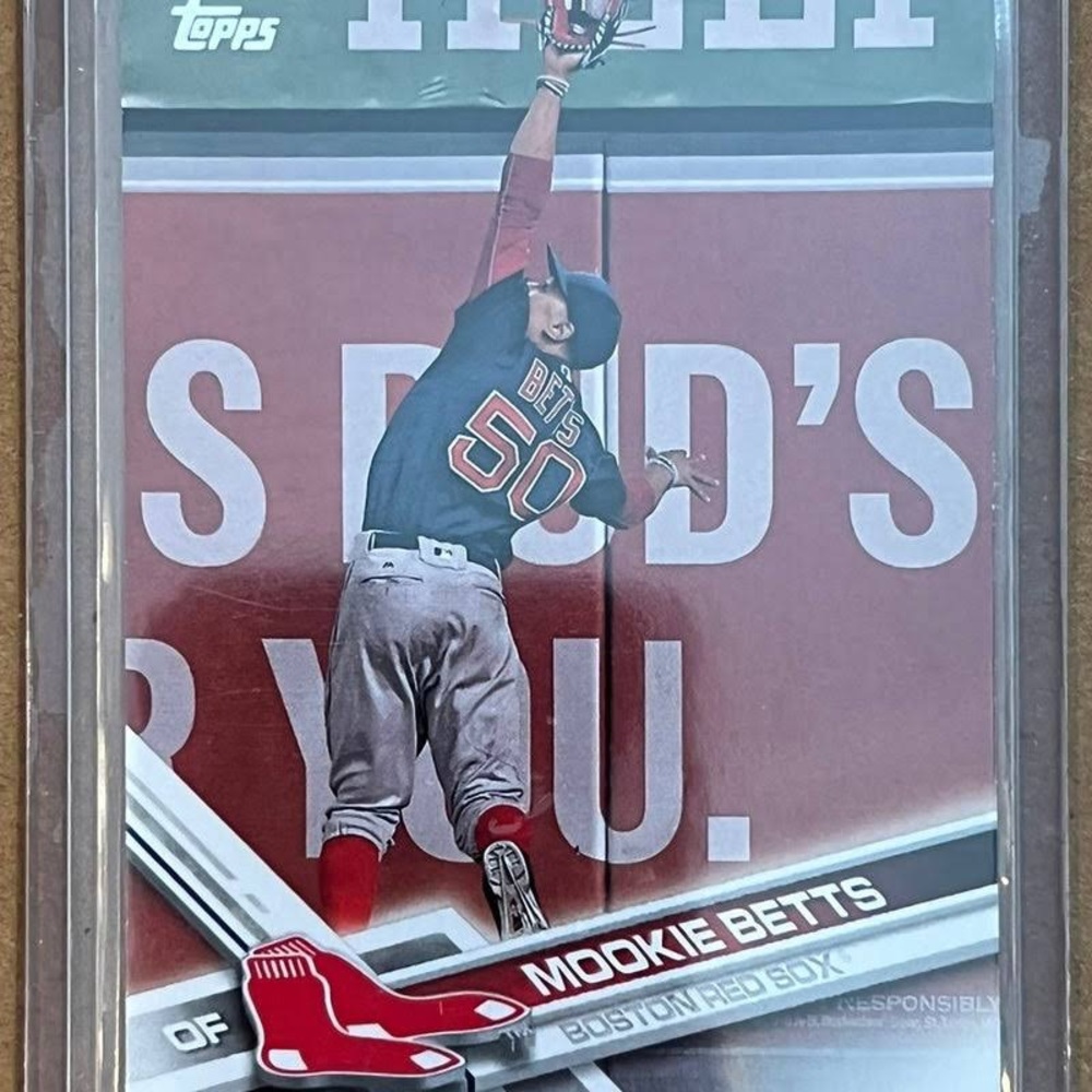 Mookie Betts 2017 Opening Day Catch